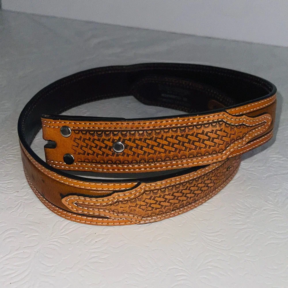 Nocona Belt Co. Men's Ostrich Print & Basketweave Tooled Leather Belt 32